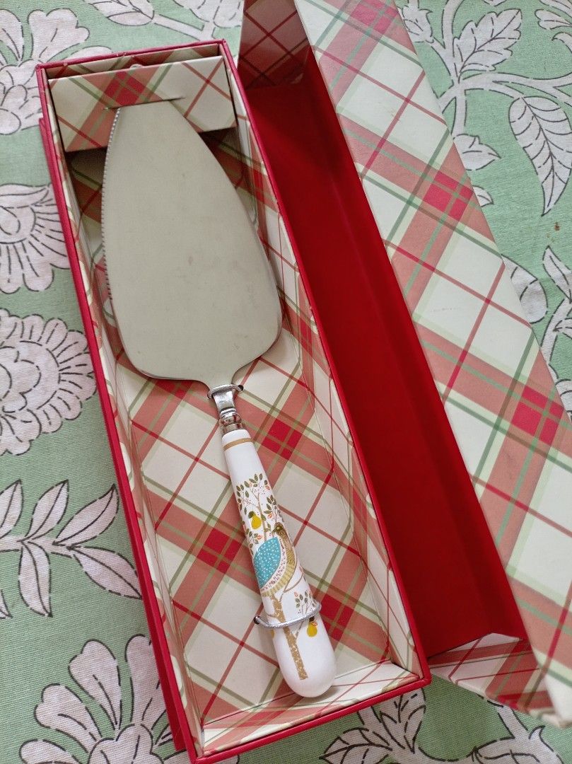 Laura Ashley Cake Slice (Category: Coffee & Tea Tableware) located in Makati City. Submitted by meowmyella (Listing ID 1459751819, Image 2). Description: - Genuine Laura Ashley cake slice and A Patridge in a pear tree - Perfect for serving cakes and pies thia Holiday Season - Includes original packaging (box shows minor edge wear). - Makes a wonderful gift or addition to your kitchen. orig price GBP 15 or PHP 1300.