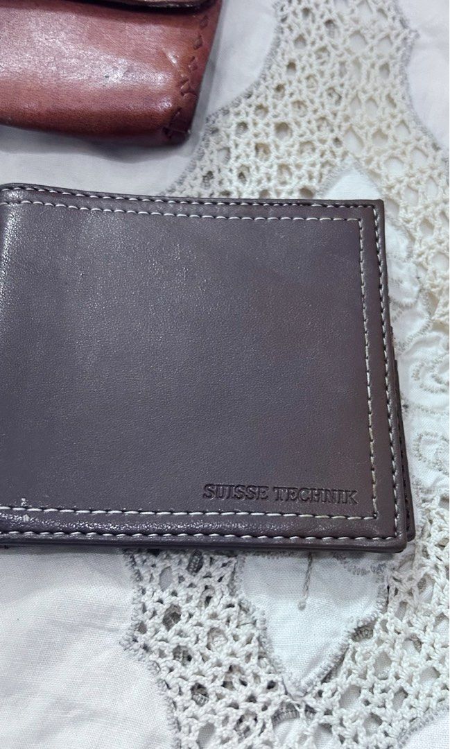 Leather Wallet Take All (Category: Other Accessories) located in Makati City. Submitted by cestparfaitvintagejewelries (Listing ID 1459869126, Image 2). Description: .