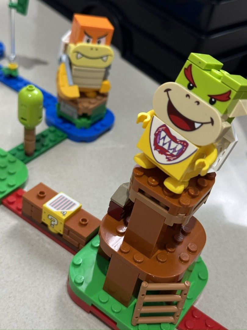 LEGO Super Mario Building Blocks (Category: Lego & Building Sets) located in Mandaluyong City. Submitted by aries_guevarra (Listing ID 1459791403, Image 3). Description: 🎮 Super Mario LEGO set with LEGO Storage Brick and extra LEGO pieces included! ✅ Mario figure is working properly ✅ Includes LEGO Storage Brick ✅ Comes with extra LEGO pieces ⚠️ Batteries not included 📦 Pre-owned — please see photos for actual condition Perfect for Super Mario 