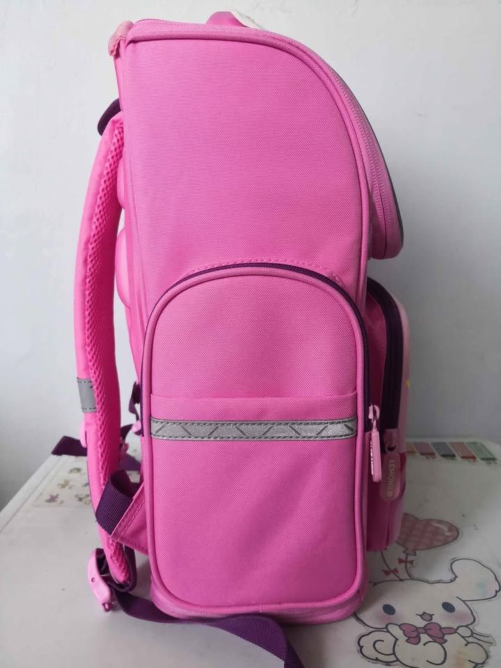 LemonKid 3d Ears Rabbit School Backpack for Kids (Category: Backpacks) located in Caloocan City. Submitted by willofthewind (Listing ID 1459754552, Image 3). Description: - Padded shoulder straps for comfort - Side mesh pockets for water bottles - Zippered compartments for organization - Perfect for school or day trips 📍 Location: Dagat-Dagatan, Caloocan City 💵 MOP: GCASH,BPI 🚚 Delivery: GrabExpress/Lalamove (Shipping c/o Buyer) Height: 40.5cm