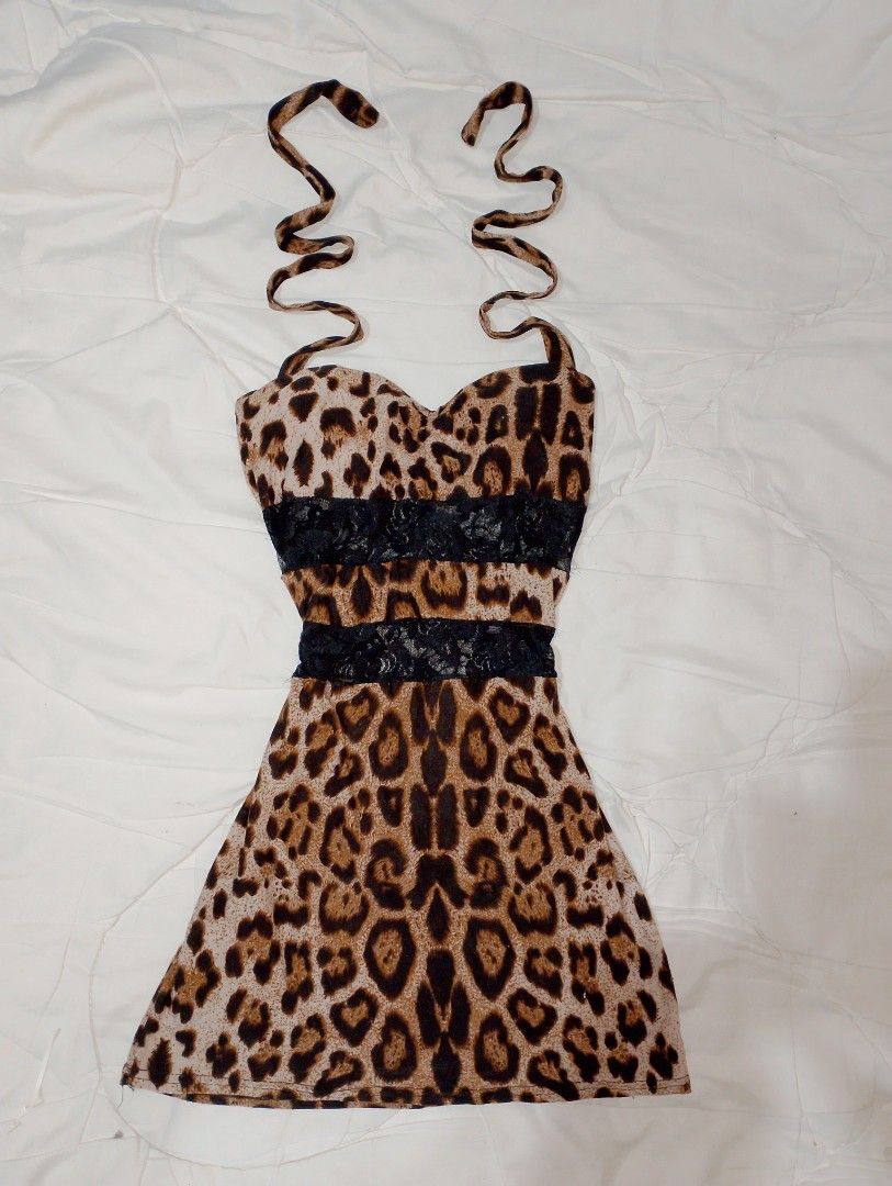 Leopard halter dress (Category: Dresses) located in Caloocan City. Submitted by geliethrift_26 (Listing ID 1459854562, Image 1). Description: size xs - small no issue.