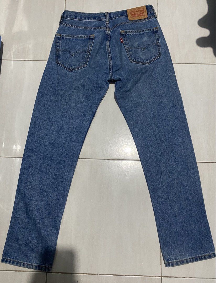 Levi's 505 Denim Jeans (Category: Jeans) located in Rizal. Submitted by kenrick_2003 (Listing ID 1459823143, Image 2). Description: Levi's 505 Leather tab Authentic 💯 Fittings: Slim Fit Waist: 30 Hem: 7 Length: 40 .