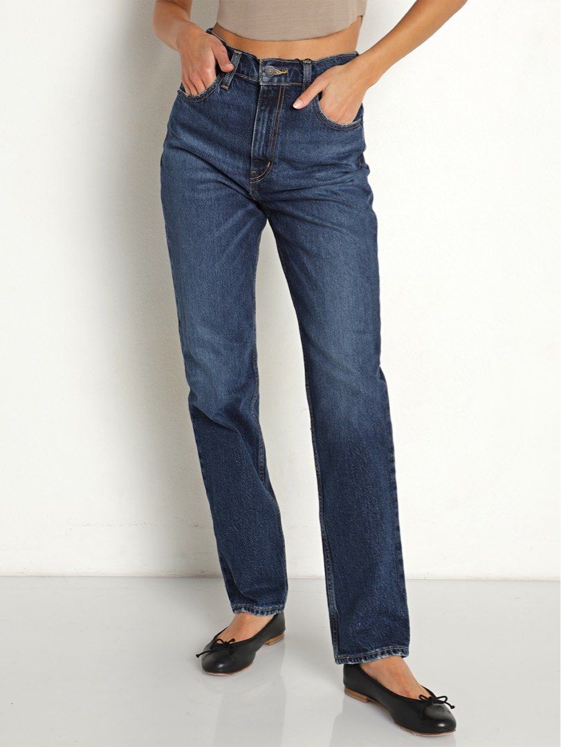 levis premium 70’s high im straight (Category: Jeans) located in Catmon. Submitted by menchyyong97407 (Listing ID 1459807980, Image 1). Description: - High-waisted fit - Straight leg cut - Sturdy and durable denim - Timeless, versatile style 🍋le v!s premium 70’s high slim straight 🍋likew new (leather patch) 🍋w: 24-25 l:39.5.