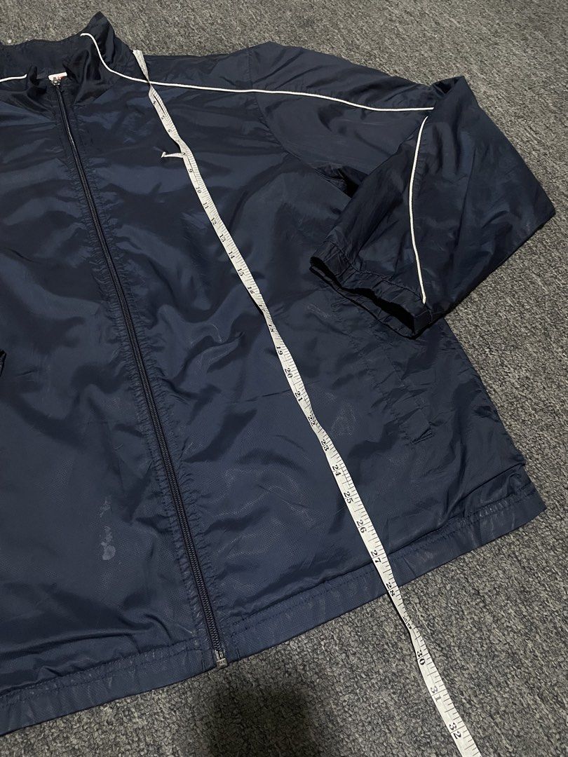 Li-Ning Navy Blue Track Jacket Size L (Category: Coats, Jackets and Outerwear) located in Manila. Submitted by commonselection (Listing ID 1459800524, Image 2). Description: Navy Blue Large 28x23 Issue stain lower part Puller.