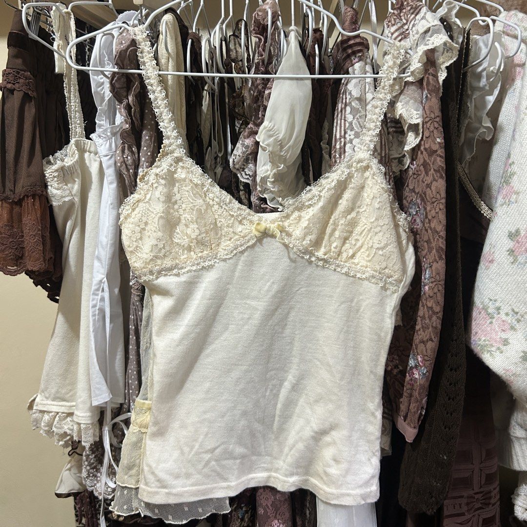 Liz Lisa cami Top (Category: Sleeveless) located in Manila. Submitted by himeskaila (Listing ID 1459853600, Image 1). Description: - Flaw : Semi loose garter - body hugs .