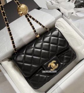 (Category: ) located in . Submitted by baglover_chanel (Listing ID 1458653785, Image 1). Description: .