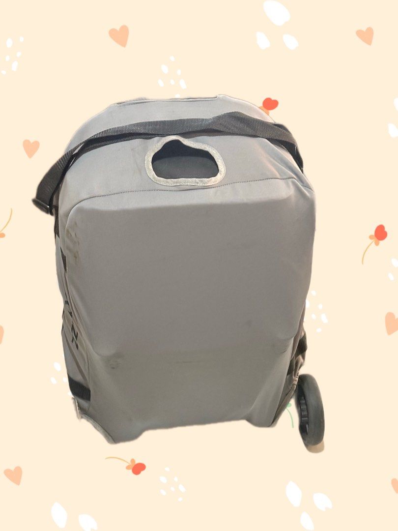 Looping squizz 3 (Category: Strollers) located in Makati City. Submitted by akimoie (Listing ID 1459813139, Image 3). Description: - Super lightweight and easy to fold - Perfect for travel and everyday use - Good canopy for sun protection - Secure harness for your child's safety - Comes with a convenient carry bag - Smooth wheels for easy maneuvering Location taguig.