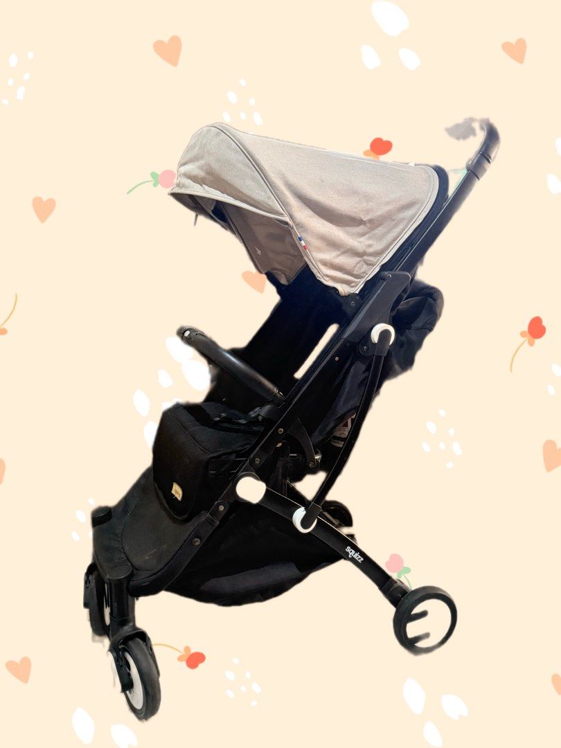Looping squizz 3 (Category: Strollers) located in Makati City. Submitted by akimoie (Listing ID 1459813139, Image 2). Description: - Super lightweight and easy to fold - Perfect for travel and everyday use - Good canopy for sun protection - Secure harness for your child's safety - Comes with a convenient carry bag - Smooth wheels for easy maneuvering Location taguig.