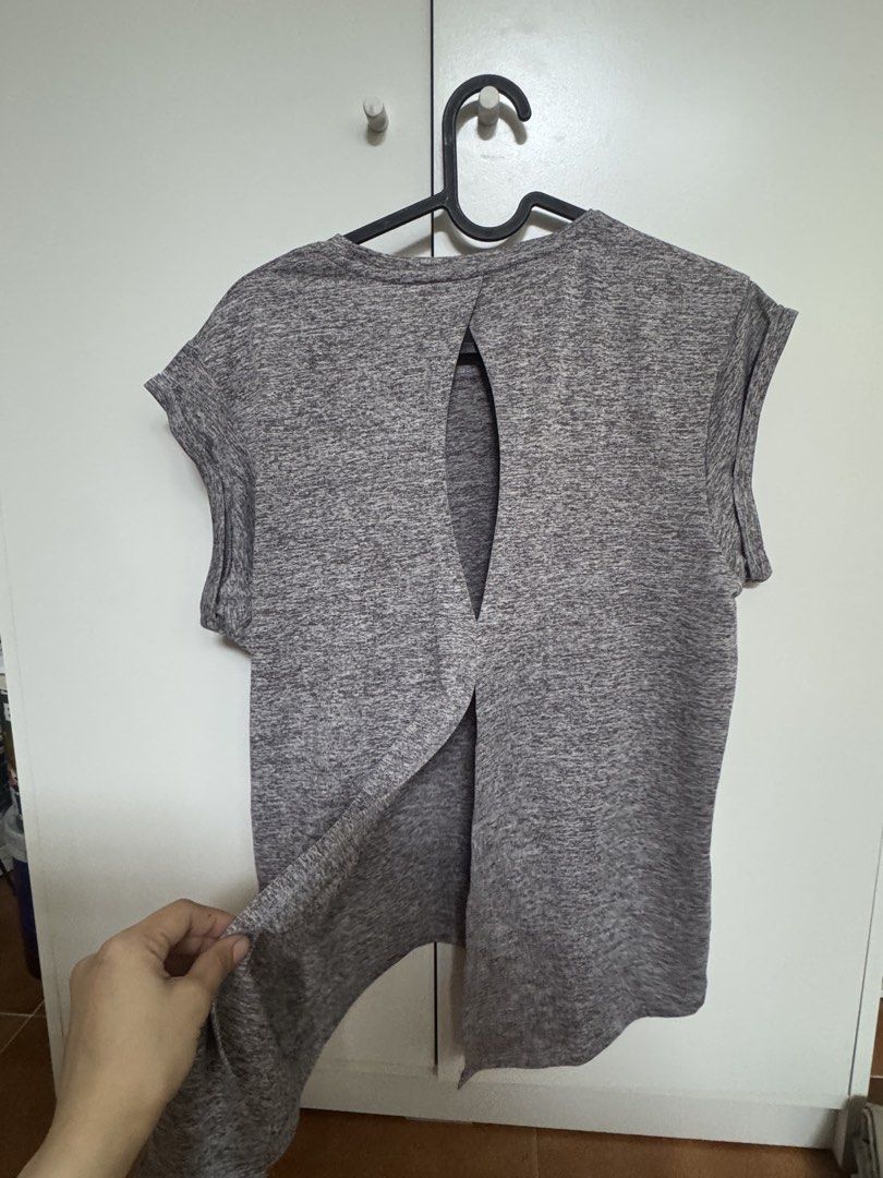 Lotus Activewear Laura Open Back Knot Top (Category: Activewear) located in Valenzuela. Submitted by aikeeee (Listing ID 1459821778, Image 3). Description: Original Price 595 .