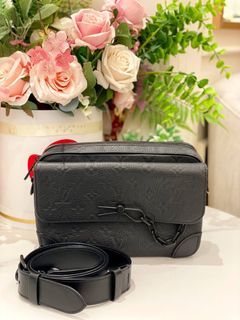 (Category: ) located in . Submitted by watchluxury888 (Listing ID 1459817033, Image 1). Description: .