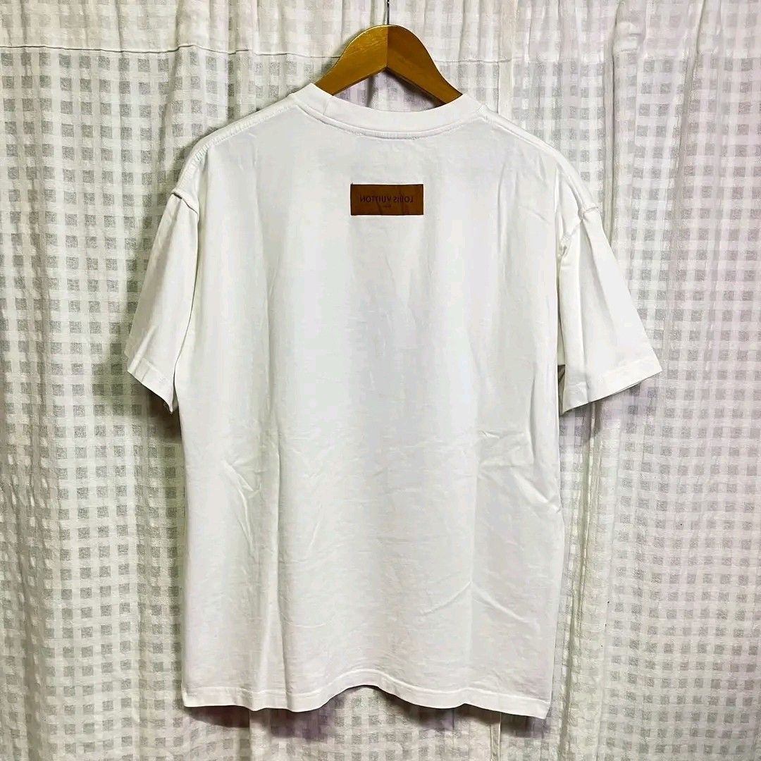louis vuitton Tshirt (Category: Activewear) located in Trece Martires City. Submitted by cosmicpenguin_d55bec (Listing ID 1459892003, Image 2). Description: louis vuitton 💼 Tshirt size.