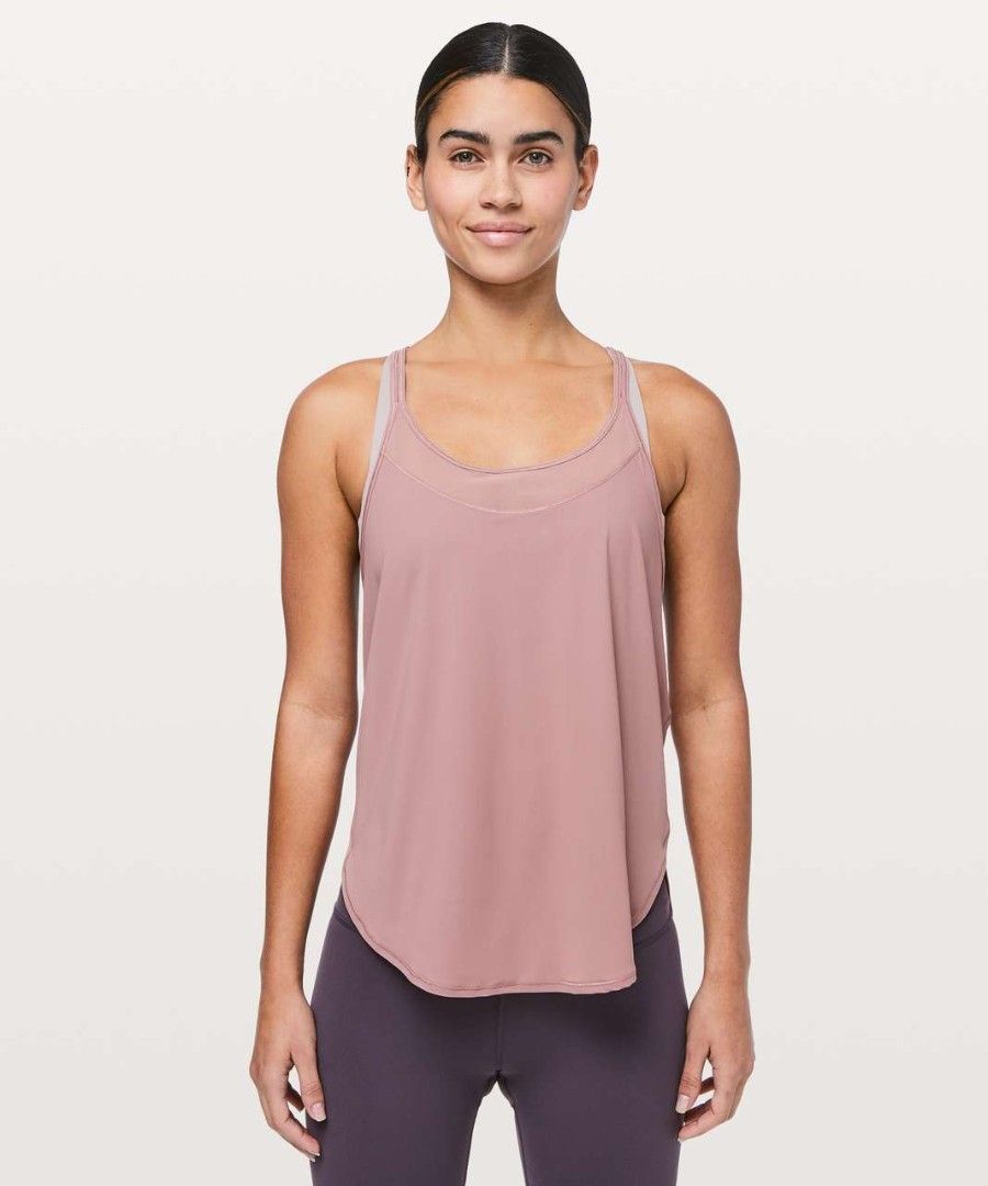 Lululemon Anew Strap Tank Spanish Rose (Category: Activewear) located in Dumanjug. Submitted by cebuanaavtg (Listing ID 1459742911, Image 1). Description: Size Small No issue cut tag.