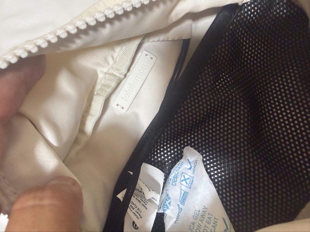 Lululemon Cream Bag (Category: Cross-body Bags) located in Caloocan City. Submitted by angelala17 (Listing ID 1459726470, Image 2). Description: • Color: Cream/Light Ivory • Stylish & versatile • Perfect for everyday use • Spacious for essentials • Pre-loved, good condition.