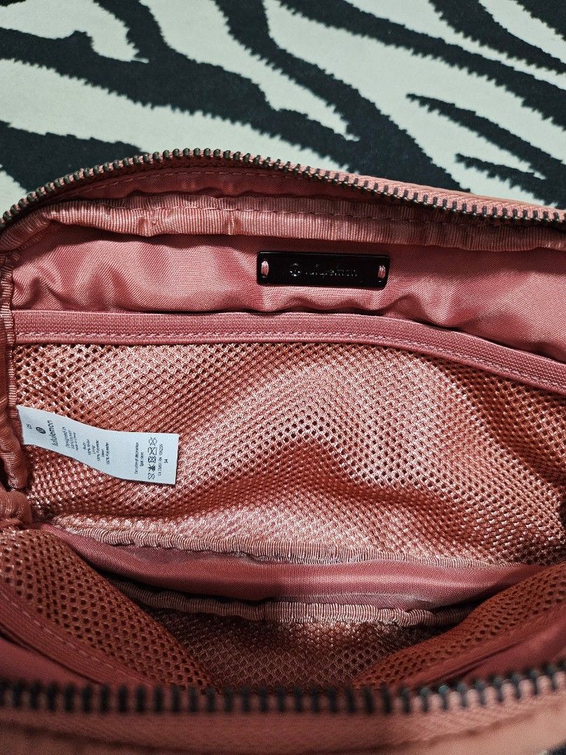 Lululemon Everywhere Belt Bag Pouch Pink (Category: Purses & Pouches) located in Manila. Submitted by shopby_g (Listing ID 1459822350, Image 2). Description: - Slightly used. but not abused - Dusty rose Lululemon pouch - Zipper closure - Interior mesh pockets - Adjustable strap with buckle - Ideal for carrying essentials RFS :: Declutter.