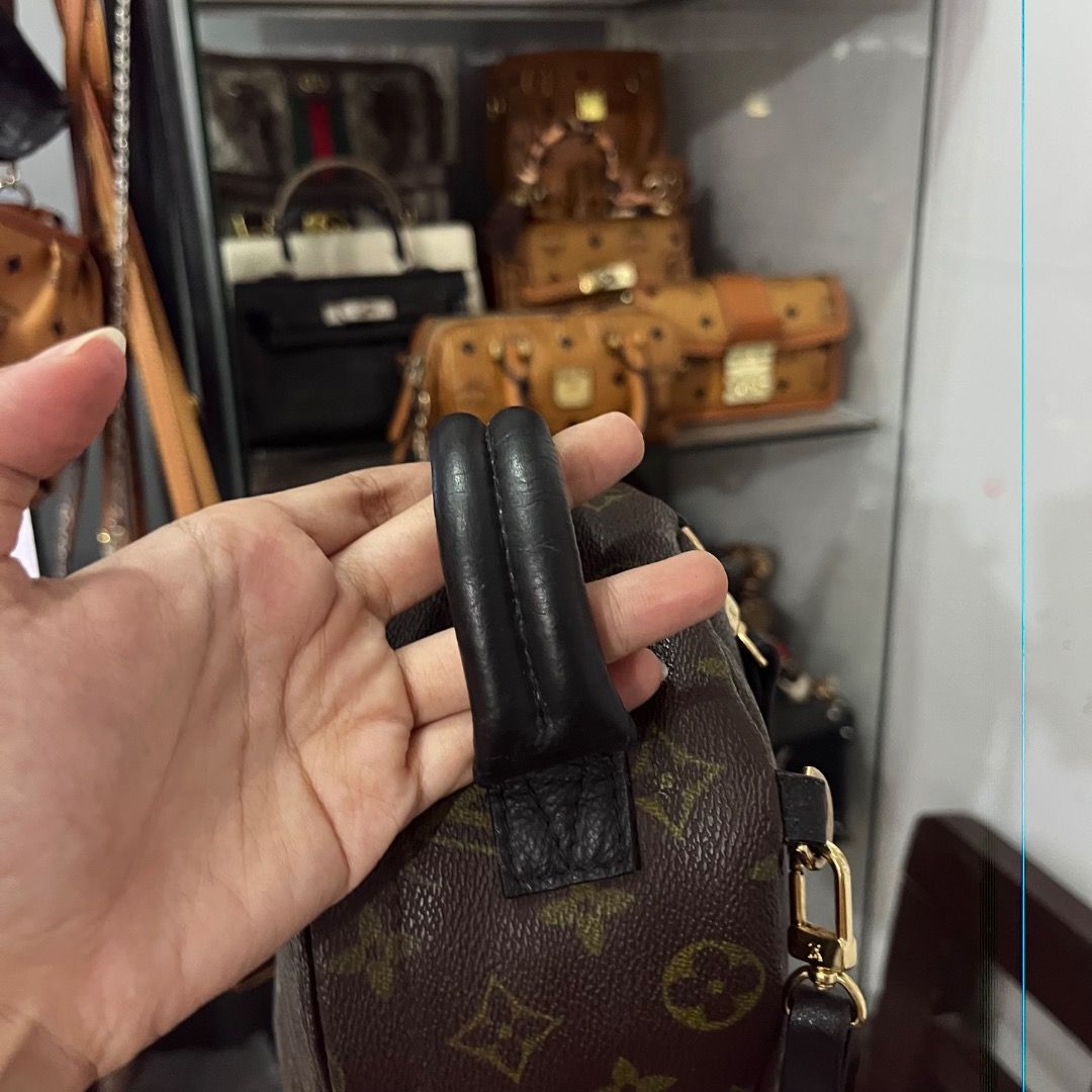 LV Palmspring (Category: Luxury Bags & Wallets) located in Caloocan City. Submitted by kathkoleksyon (Listing ID 1459888768, Image 2). Description: .