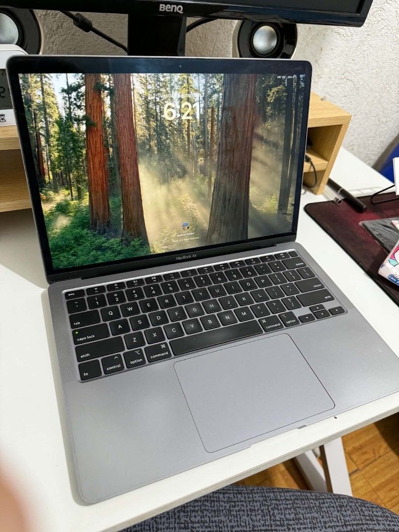 MacBook Air 2020 13-inch (Category: Laptops & Notebooks) located in Antipolo. Submitted by zerocrafts_ (Listing ID 1459724565, Image 2). Description: MacBook Air 2020 13-inch Intel i3 | 8GB RAM | 256GB SSD | Complete Set Selling my MacBook Air 2020 13-inch Intel in good overall condition. 💻 Specifications: • MacBook Air 2020 13-inch Retina Display • Intel Core i3 • 8GB RAM • 256GB SSD • macOS • 819 battery cycle count • Battery condition: Normal