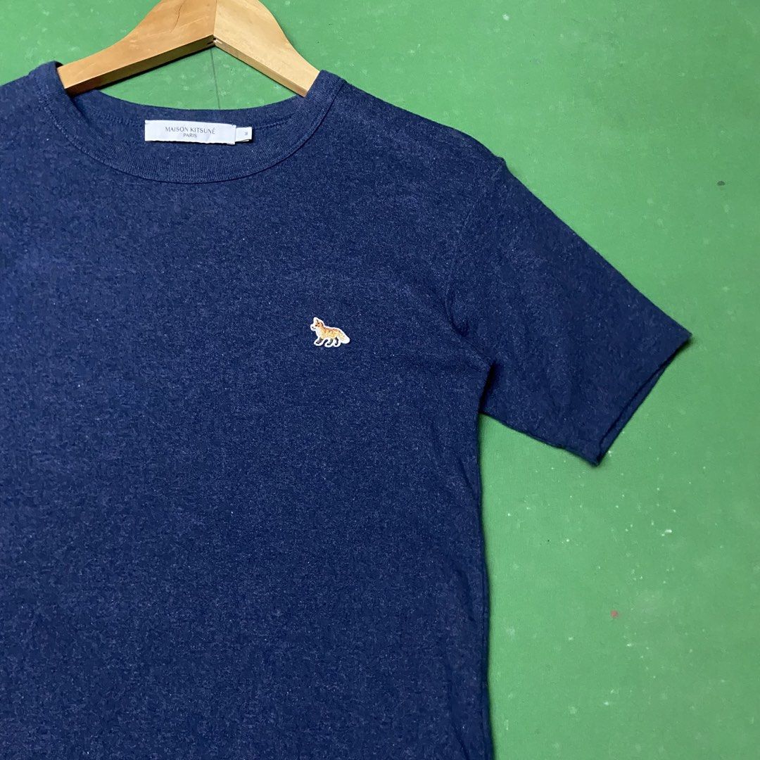 Maison kitsune (Category: Luxury Apparel) located in Dueñas. Submitted by d1gidoll (Listing ID 1459845430, Image 3). Description: Authentic 16 x 27 dimes No flaws.