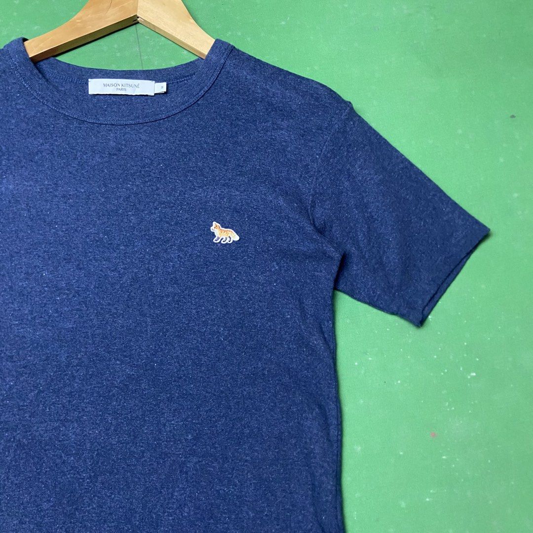 Maison kitsune (Category: Luxury Apparel) located in Dueñas. Submitted by d1gidoll (Listing ID 1459845430, Image 2). Description: Authentic 16 x 27 dimes No flaws.