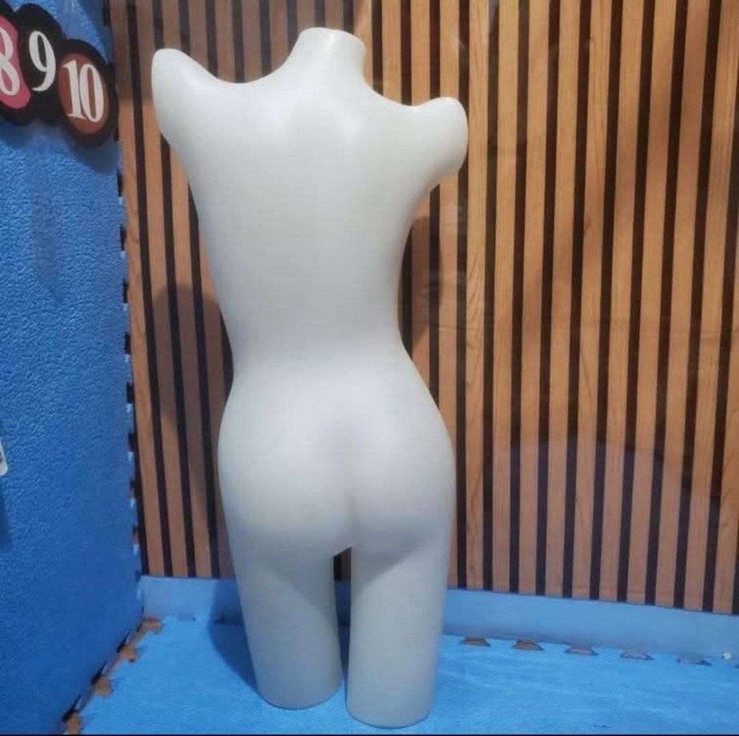 Mannequin Small (Category: Looking For) located in Manila. Submitted by pandinity (Listing ID 1459731681, Image 2). Description: .