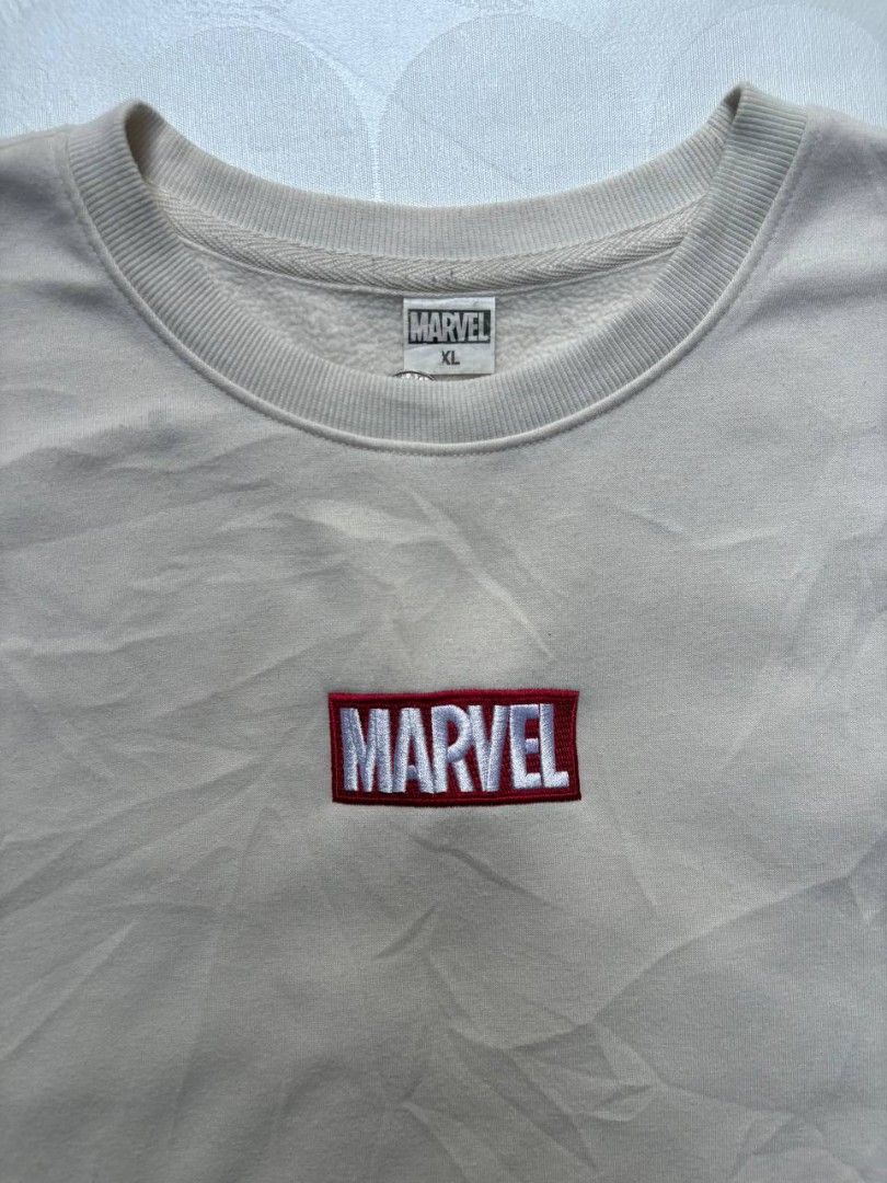 ‎Marvel Embroidered Sweatshirt (Category: Coats, Jackets and Outerwear) located in Tacurong. Submitted by ukayutopia (Listing ID 1459805632, Image 2). Description: Marvel Embroidered Sweatshirt ‎ ‎Dimes: W24×L28 ‎Condition: Excellent ‎Color rate: 9/10 ‎Size on tag: XL ‎Issue: None.