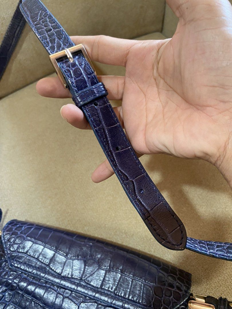 Massimo dutti Croc Navy (Category: Cross-body Bags) located in Bayugan. Submitted by reymarcastro56 (Listing ID 1459829793, Image 3). Description: Massimo Dutti Croc Navy Excellent No flaws Sign of usage.