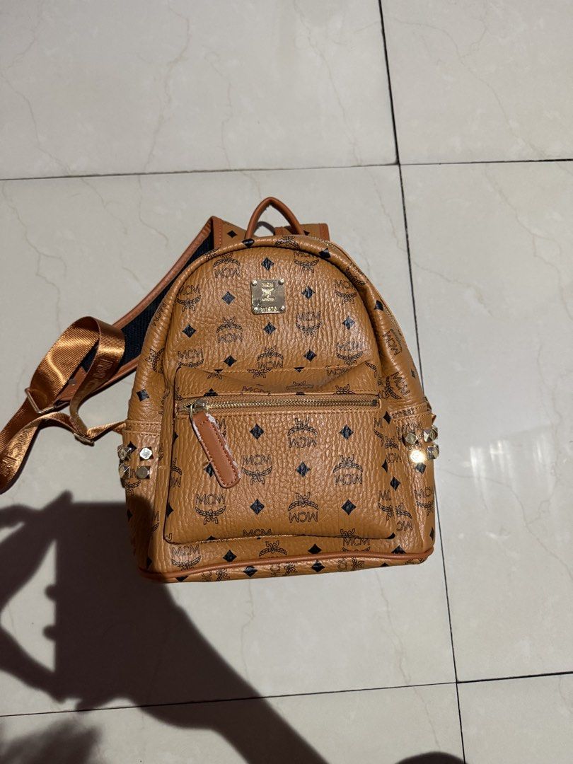 mcm backpack (Category: Luxury Bags & Wallets) located in Bulacan. Submitted by nonumberninemickey__ (Listing ID 1459699183, Image 2). Description: mcm backpack mint condition , never used this size is 25.4 cm , which is 10 inches pede tumawad wag lng barat this was the shit back in 2016 so buy this rn.