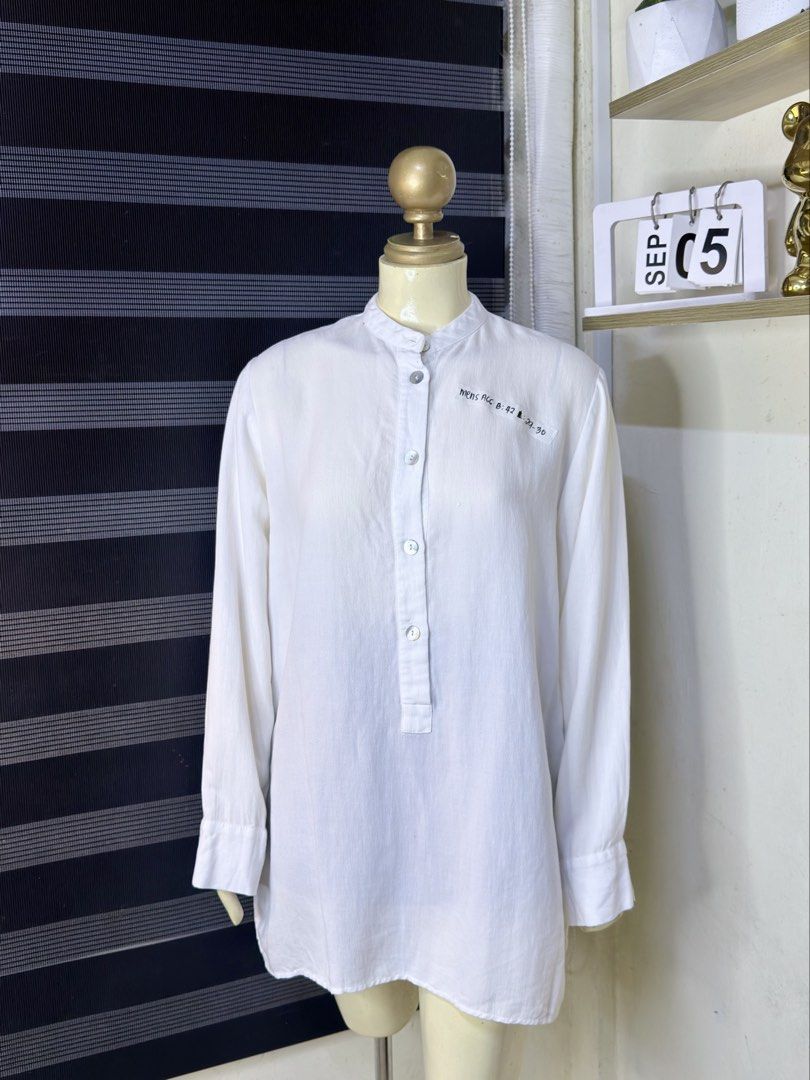 MENS ZARA CHINESE COLLAR (A66) (Category: Formal Shirts) located in Bulacan. Submitted by nicolaiscloset (Listing ID 1459787461, Image 2). Description: Xs on tag but can fit up to large.