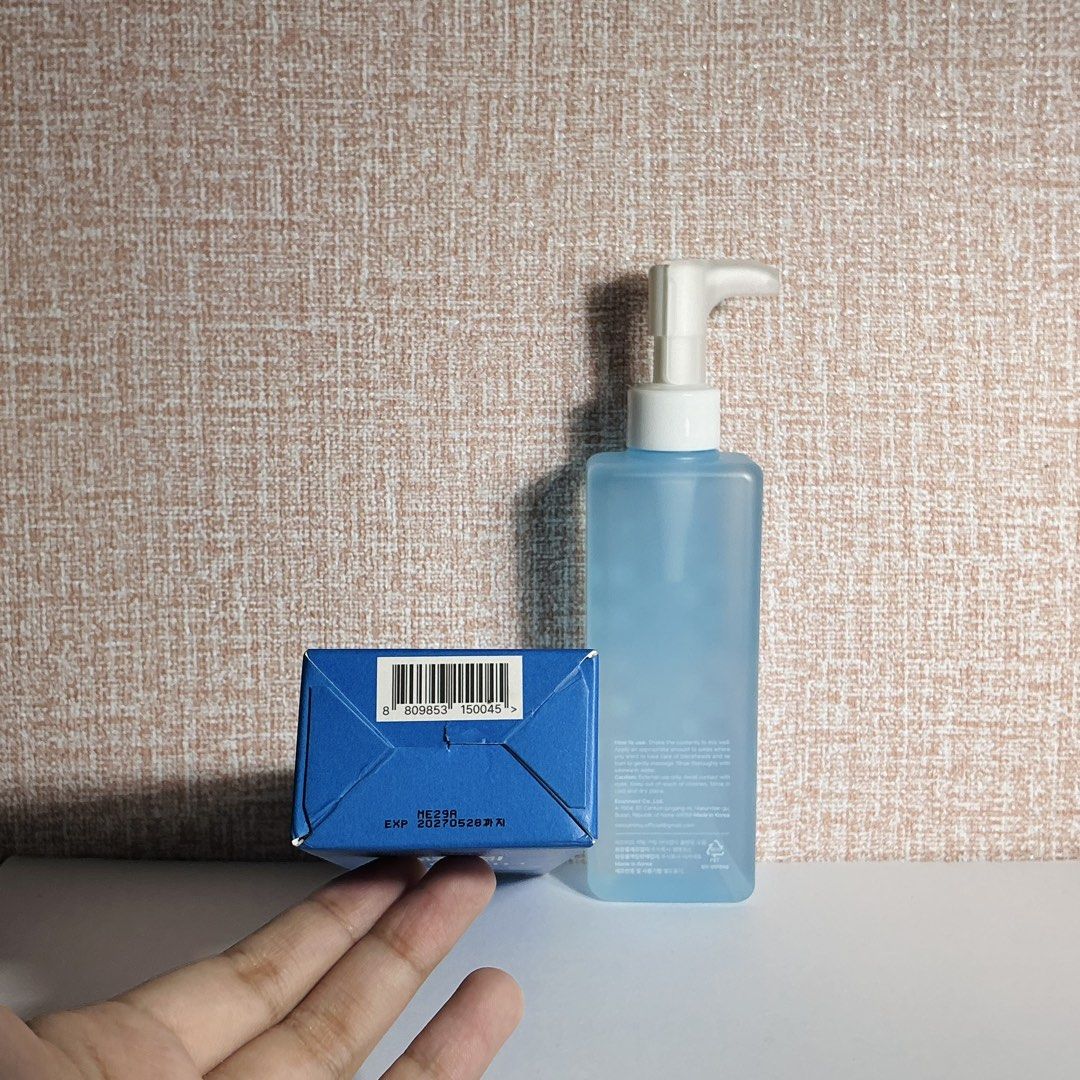 MIMU MIMU heating calming cleansing oil (Category: Face Care) located in Manila. Submitted by jinjirls (Listing ID 1459738210, Image 2). Description: MIMU MIMU heating calming cleansing oil price: 350 / 250 ⤷ brand new (350) / used once (250) ⤷ 2027.05 𑣲⋆ 𝐧𝐚𝐯𝐨𝐭𝐚𝐬 𝐜𝐢𝐭𝐲 𑣲⋆ 𝐠𝐜𝐚𝐬𝐡 𑣲⋆ 𝐣&𝐭 / 𝐛𝐮𝐲𝐞𝐫’𝐬 𝐜𝐡𝐨𝐢𝐜𝐞 𝐨𝐟 𝐜𝐨𝐮𝐫𝐢𝐞𝐫 .