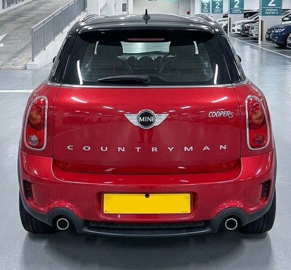 MINI Cooper S Countryman (Essential) (A) （分類：車輛放售）位於 Hong Kong。 由 ofofof928 提交（商品編號 1459832988，圖片 3）。簡介： 【放售】2014 MINI Cooper S Countryman (低咪/長牌費/紅黑雙色) 車輛型號： MINI Cooper S Countryman Automatic Spice 出廠年份： 2014 年 首次登記： 2015 年 2 月 首數： 2 首 引擎／汽缸容量： 1,598 c.c. (Turbo) 顏色： 經典紅身黑頂 (Red / Black) 座位： 5 座 行車里數： 約 63,000 km (極低咪，代步少用) 售價： HK$ 49,800 (可小議) 重點配備及升級】原廠電動全景雙天窗 (Panoramic Sunroof)已升級中央高清大屏連 360 度泊車鏡頭（註：鏡頭內部有水汽少微朦、現況交收，已直接折讓於車價）附送原廠中央大咪錶零件（保留原廠