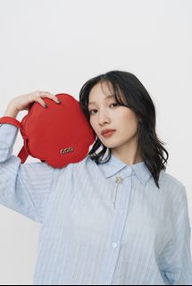 由 mereeeeee (刊登 ID 1459714454，圖片 1) 提交，位於 的 (類別：)，說明：。