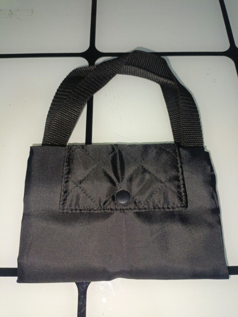 Mitsokoshi Foldable Nylon Bag (Category: Tote Bags) located in San Pedro. Submitted by elevens_online_thrift_shop (Listing ID 1459797600, Image 1). Description: good con ideal as extra bag like new.