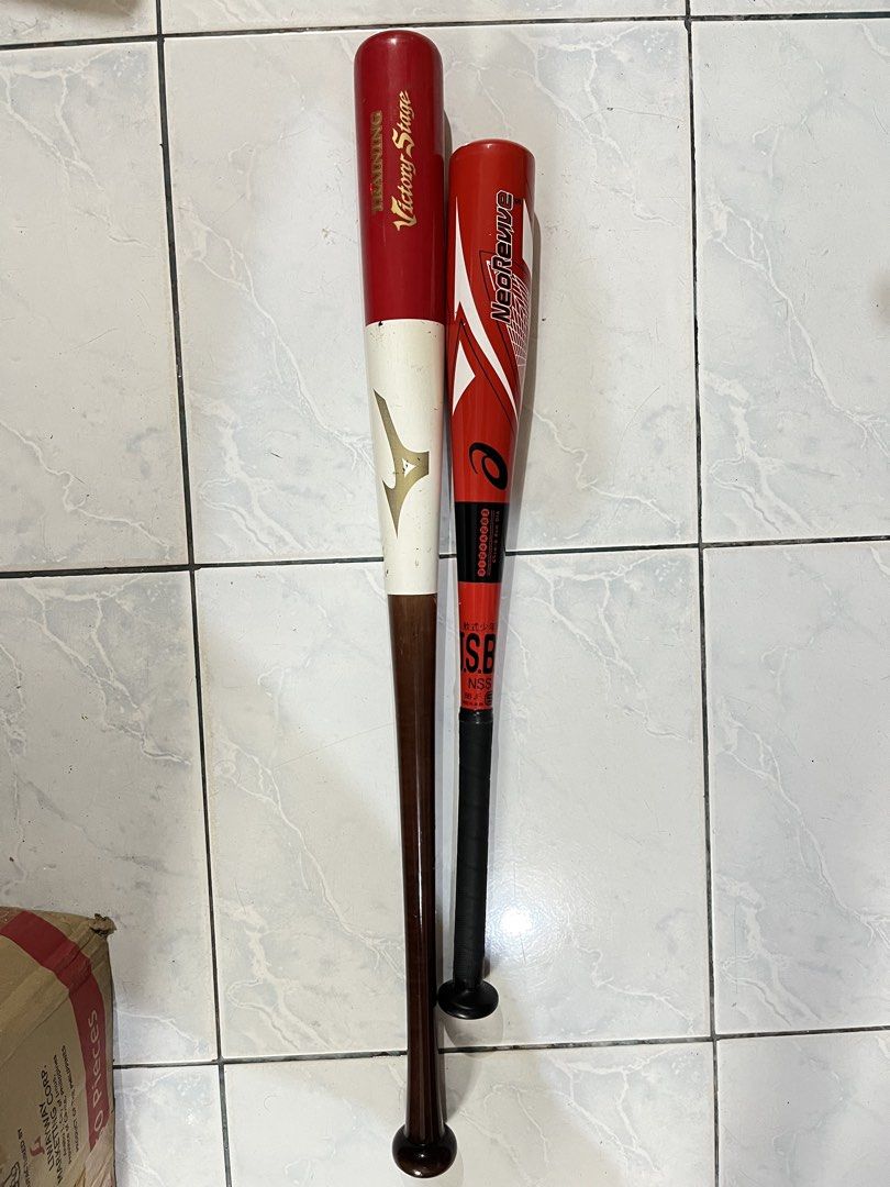 Mizuno Training Victory Stage & Asics NeoRevive Baseball Bats (Category: Other Sports Equipment and Supplies) located in Cebu City. Submitted by footprintf68489 (Listing ID 1459772827, Image 1). Description: - Mizuno Training Victory Stage baseball bat - Asics NeoRevive baseball bat (Made in Japan) - Both bats are red and white - Ideal for baseball practice and games - Get both bats for comprehensive training needs.