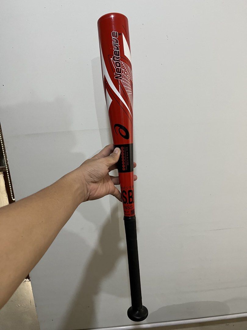 Mizuno Training Victory Stage & Asics NeoRevive Baseball Bats (Category: Other Sports Equipment and Supplies) located in Cebu City. Submitted by footprintf68489 (Listing ID 1459772827, Image 3). Description: - Mizuno Training Victory Stage baseball bat - Asics NeoRevive baseball bat (Made in Japan) - Both bats are red and white - Ideal for baseball practice and games - Get both bats for comprehensive training needs.