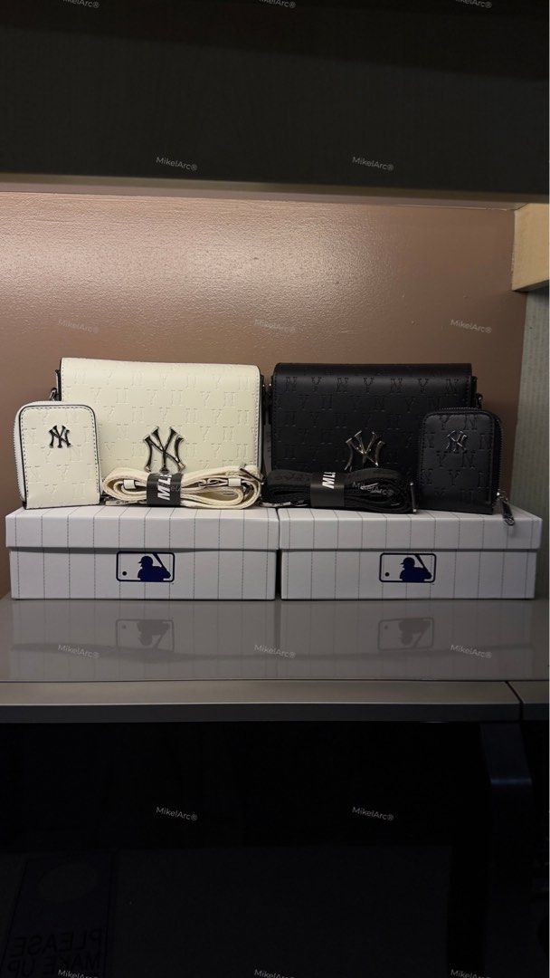 MLB NY MONOGRAM SLING BAG FREE SHIPPING!!! (Category: Sling Bags) located in Lipa City. Submitted by mikelarc (Listing ID 1459716605, Image 1). Description: ₱8,788.75 → ₱1,499 ONLY FREE SHIPPING!!! MLB NY MONOGRAM SLING BAG That clean Korean streetwear look. Premium embossed monogram. Easy everyday carry. AVAILABLE: BLACK | WHITE • Premium embossed monogram finish • 100% Polyurethane (PU) exterior • Compact rectangular crossbody silhouette • Adju