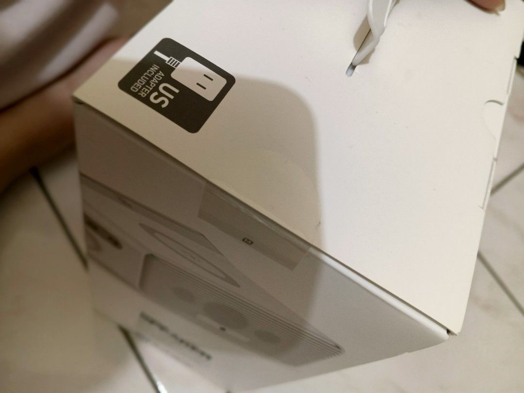Momax Q.Clock2 digital clock with Wireless Charger (Category: Clocks) located in Manila. Submitted by zealhorse_de2e4a (Listing ID 1459741112, Image 2). Description: ⏰ FOR SALE: MOMAX Q.CLOCK² — ₱2,500 ONLY! Brand new and factory sealed — never opened! 📦✨ MOMAX Q.CLOCK² Digital Clock + Wireless Charger + Bluetooth Speaker + Ambient Light 💰 Selling Price: ₱2,500 🏷️ Original retail price: around ₱3,990 — similar Philippine listings show ₱3,990–₱
