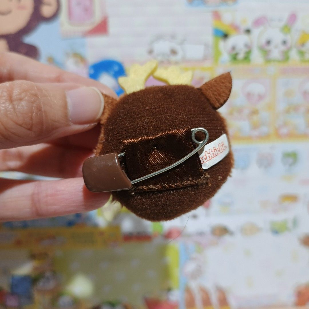 Monchichi Pin (Category: Designer & Blind Box Toys) located in San Pablo. Submitted by oreospicks (Listing ID 1459764596, Image 2). Description: This item has no noticeable flaws. Dm for more info ☺️.