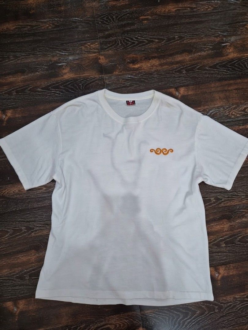 Monkey King Embroidered Shirt (Category: Tshirts & Polo Shirts ) located in Santa Cruz. Submitted by deenem (Listing ID 1459716895, Image 2). Description: Medium on Tag Bust:20.5(41) Lenght: 25.5.