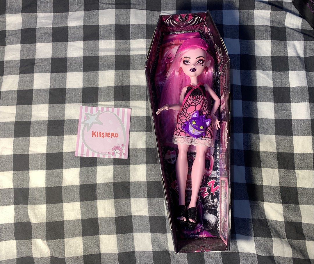 Monster High Buried Secrets (Category: Figurines & Statues) located in General Trias. Submitted by kissiero (Listing ID 1459868131, Image 2). Description: — Displayed only — Has only been displayed on a shelf and kept safely — Complete and well-kept overall — Frankie’s pet has some stains ᯓ★ rfs: need funds for school ᯓ★ mop: GCash only ᯓ★ mod: Lalamove / LBC Strictly sold as a bundle only, not sold separately. 🫶🏻 If you’re interested, I’d be m