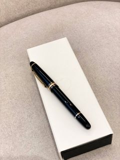 (Category: ) located in . Submitted by watchluxury888 (Listing ID 1459812393, Image 1). Description: .