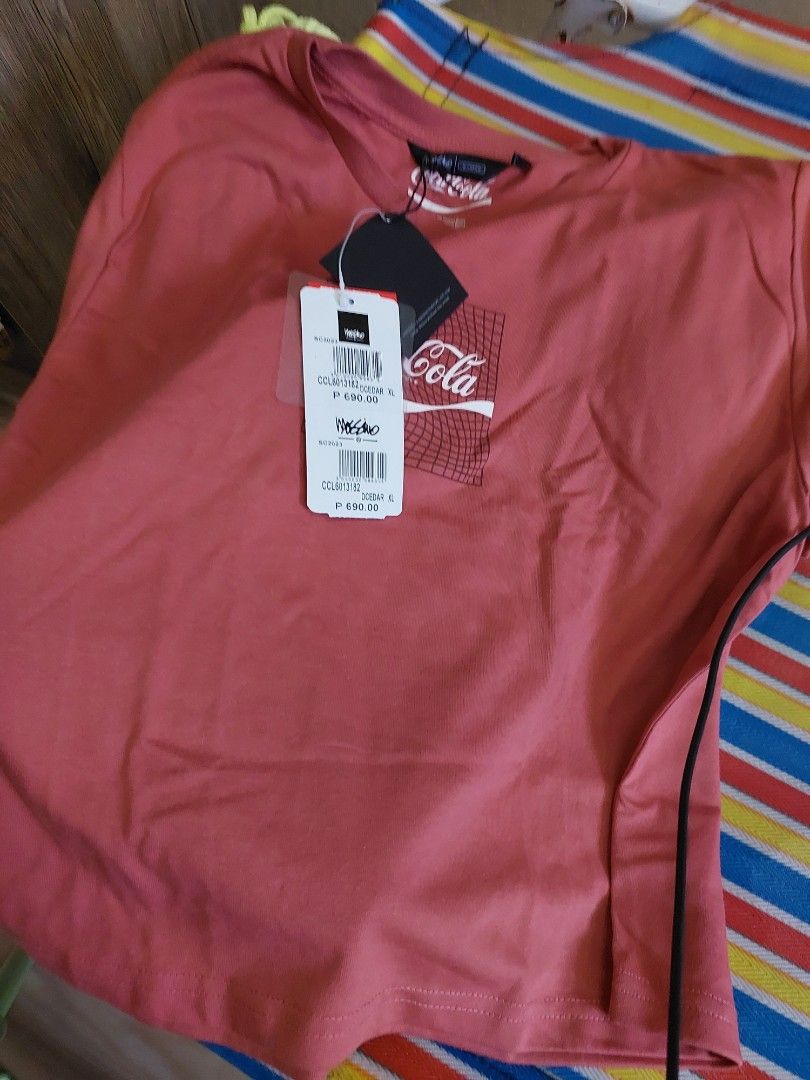 Mossimo (Category: Shirts) located in Manila. Submitted by kristinera72772 (Listing ID 1459788051, Image 3). Description: .