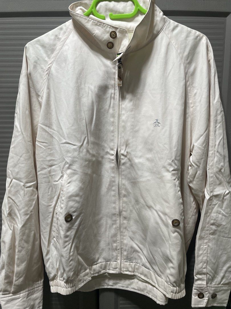 Munsingwear Grand Slam Jacket Size M (Category: Coats, Jackets and Outerwear) located in Itogon. Submitted by boyetfinds (Listing ID 1459829744, Image 1). Description: - Lightweight Munsingwear jacket - Classic zip-up front - Buttoned pockets - Munsingwear penguin logo on chest - Ideal for casual wear or layering - Size: Medium.