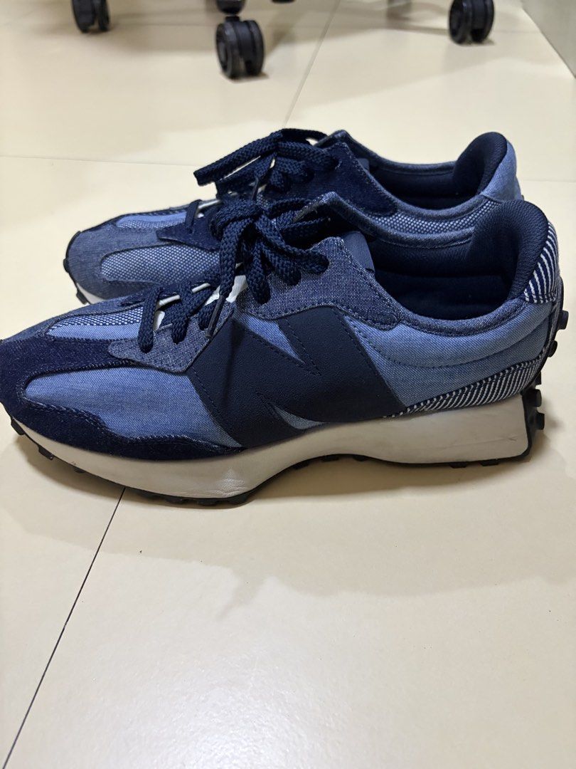 New Balance Shoes (Category: Sneakers) located in Paranaque City. Submitted by jaietyrone04915 (Listing ID 1459709474, Image 2). Description: Used twice.