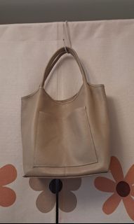 （分類：）位於 。 由 purchasing69600 提交（商品編號 1459792523，圖片 1）。簡介： 。