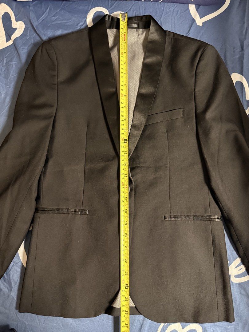 Next tuxedo suit jacket （分類：嬰兒及小童流行時尚）位於 Hong Kong。 由 chanbuy1 提交（商品編號 1459874945，圖片 1）。簡介： Next tuxedo nice cutting. Grand look。