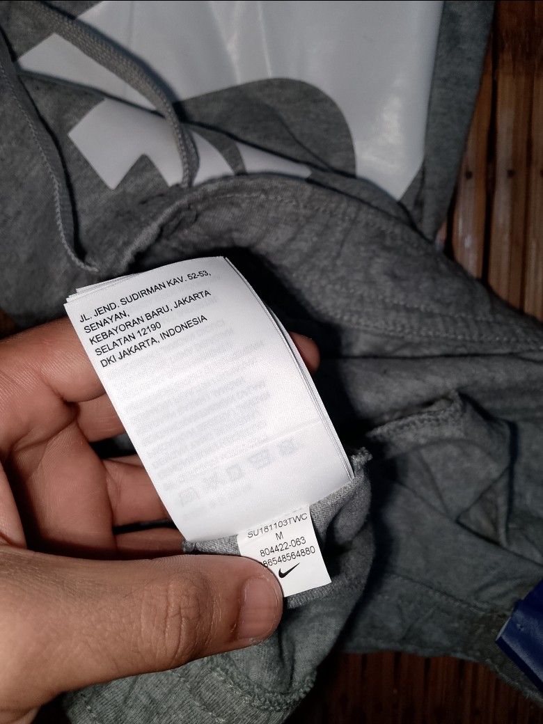 Nike Alumni (Category: Shorts) located in Andop. Submitted by wizerabbit420 (Listing ID 1459755516, Image 3). Description: M ON TAG 30-38 20/21 NO ISSUE NO CRACK PRINT AS NEW.