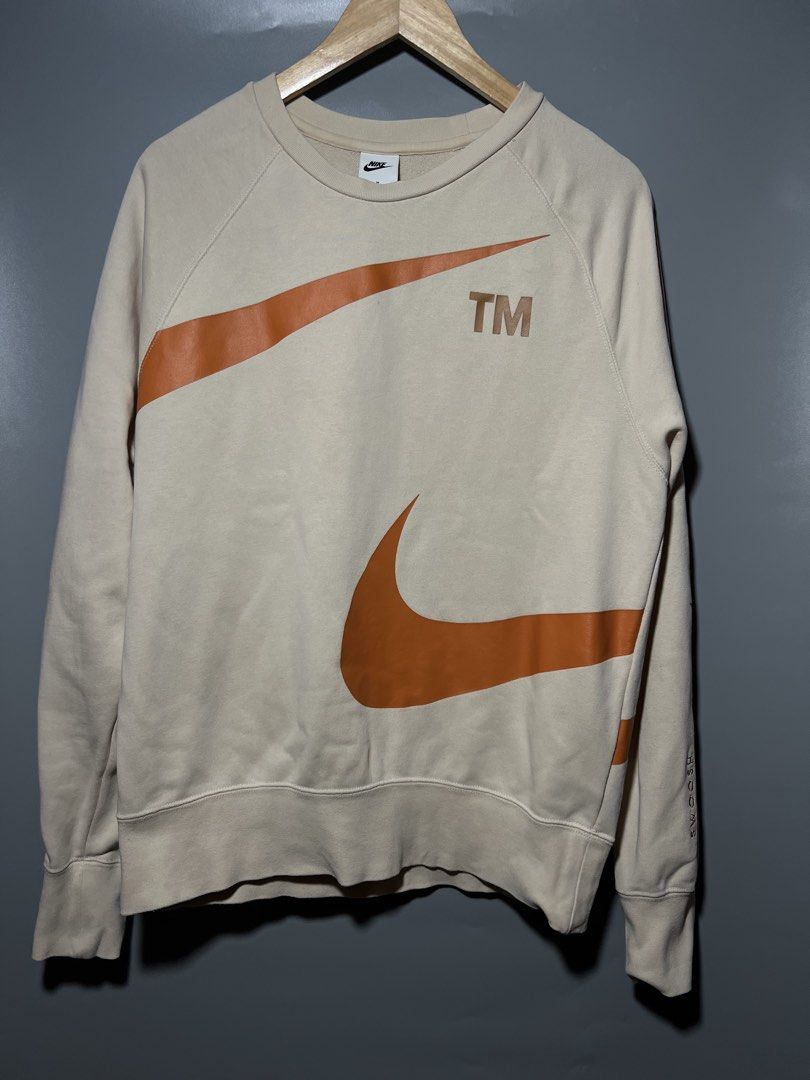 NIKE BIG SWOOSH (Category: Tshirts & Polo Shirts ) located in Panabo. Submitted by lloydskiee_ni_bai (Listing ID 1459727675, Image 1). Description: ▪️DIMES: W 20.5 x L 28.5 ▪️EXCELLENT CONDITION: 9/10 ▪️COLOR RATE: 9/10 ▪️ISSUE:.