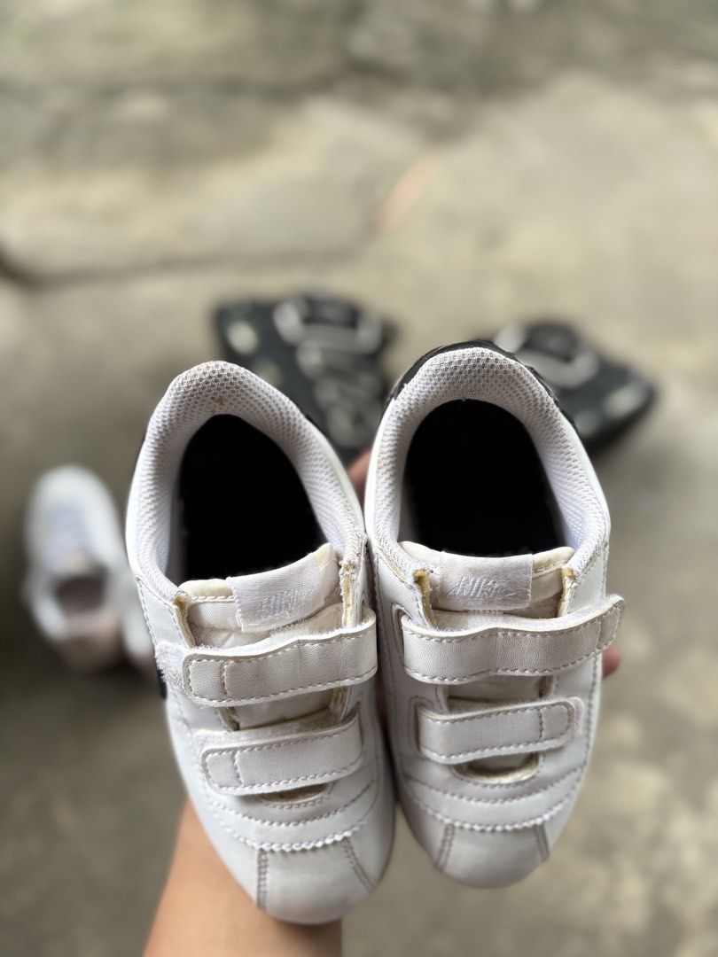 NIKE CORTEZ FOR KIDZ 10c (Category: Casual Shoes) located in Marikina City. Submitted by kuyamosafe (Listing ID 1459841324, Image 3). Description: AUTHENTIC ✅ - NO BOX 10c / 27 EURO / 16 CM PM SA DETAILS MGA MAMEN‼️ ISSUE: SIGN OF USAGE NO MAJOR ISSUE 📍MARIKINA METRO MANILA UNLI VOUCH UNLI VIDEOCALL ( IF LALAMOVE PAG NANDITO NA RIDER TSAKA LANG MAGPAY FOR SAFETY NIYO) 🫡.