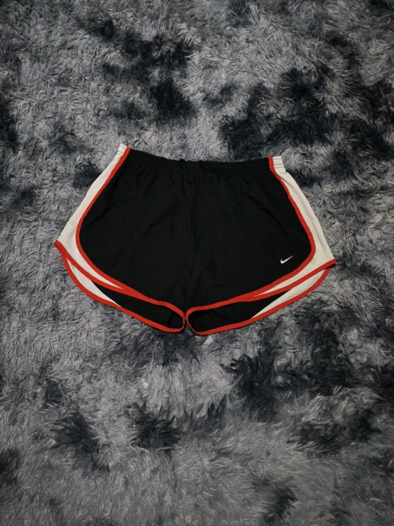 NIKE DRIFIT RUNNING SHORTS FOR WOMENS (Category: Shorts) located in Taguig. Submitted by steeze_plug (Listing ID 1459880808, Image 2). Description: EXCELLENT Condition! No any issues 10/10 color rate 🖤 ♥️ Embroidered swoosh logo For womens running short wear Pang jogging niyo po! 🙌 M up to XL fittings cause it's stretchable 🚛 J&T/FLASH EXPRESS delivery ➤ (Payment must be processed first) 🛵 Can also do Lalamove delivery if malapit ➤ (Can do CO