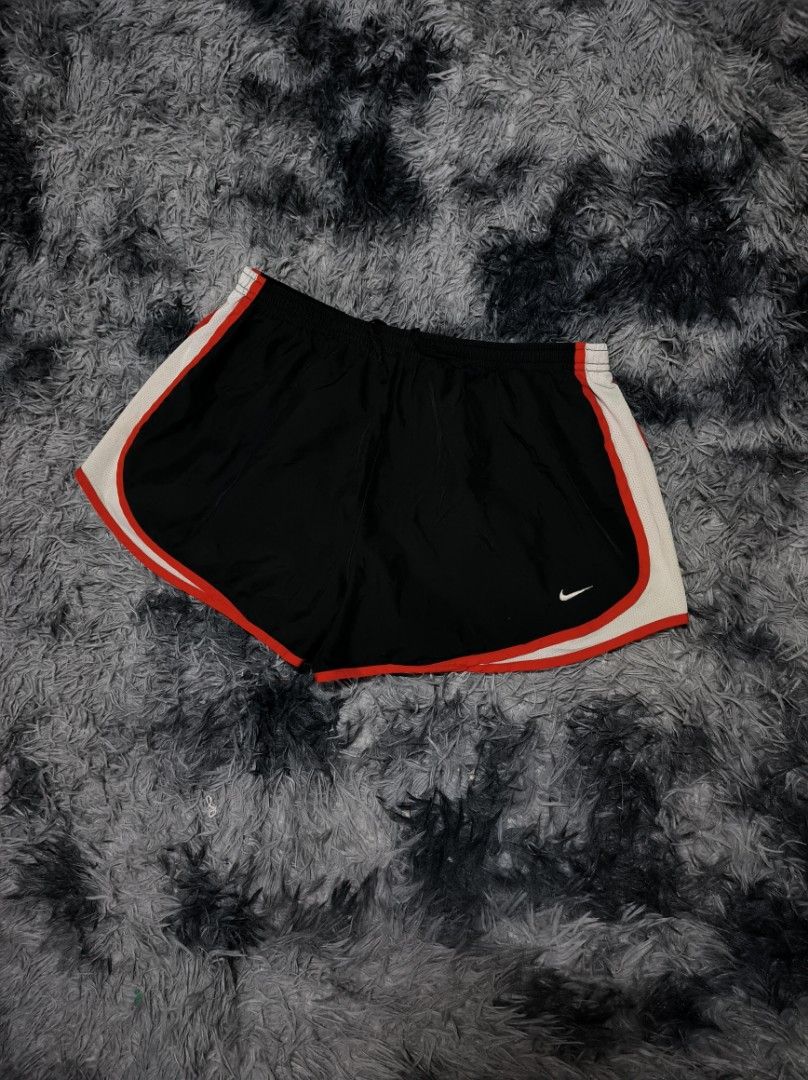 NIKE DRIFIT RUNNING SHORTS FOR WOMENS (Category: Shorts) located in Taguig. Submitted by steeze_plug (Listing ID 1459880808, Image 1). Description: EXCELLENT Condition! No any issues 10/10 color rate 🖤 ♥️ Embroidered swoosh logo For womens running short wear Pang jogging niyo po! 🙌 M up to XL fittings cause it's stretchable 🚛 J&T/FLASH EXPRESS delivery ➤ (Payment must be processed first) 🛵 Can also do Lalamove delivery if malapit ➤ (Can do CO