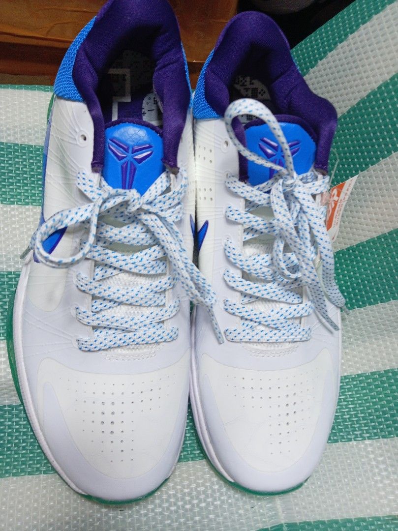 Nike. Kobe 5 Draft day (Category: Sneakers) located in Santa Ignacia. Submitted by grandwind-8a24 (Listing ID 1459806686, Image 1). Description: Brandnew without box Actual photo posted Size Eur 46 Good condition, no issue 1k only + sf Top G quality .